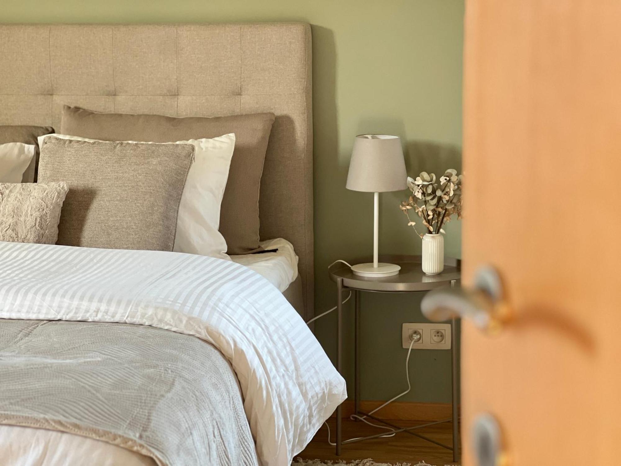 Isa'bellescale - Fully Equipped House 2km From Brussels South Airport Сasa de vacaciones
