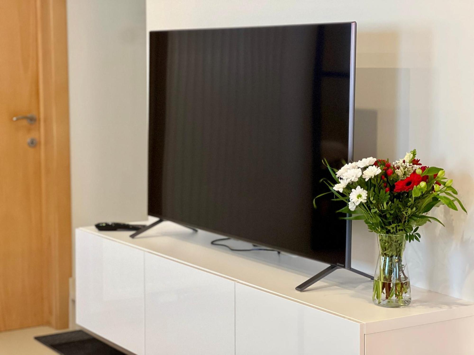 Isa'bellescale - Fully Equipped House 2km From Brussels South Airport