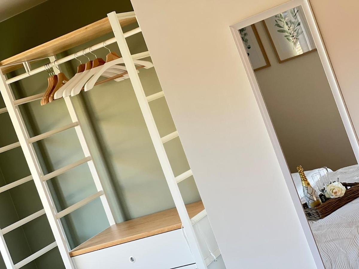 Сasa de vacaciones Isa'bellescale - Fully Equipped House 2km From Brussels South Airport *